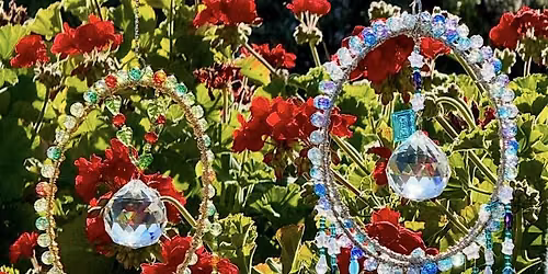 \u2728 Art with Ali \u2728 suncatcher workshop!