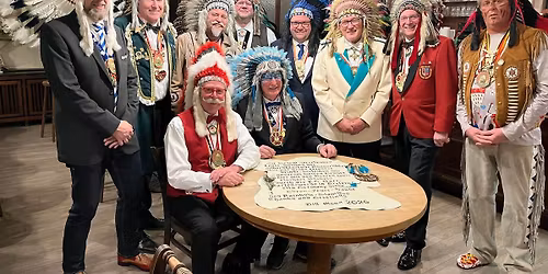 Prunksitzung und Verleihung der Ehren-Federhaube 