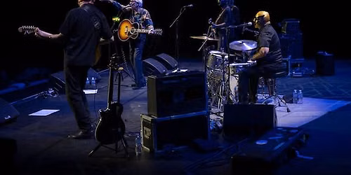 Nick Lowe & Los Straitjackets - Sportsmens Park