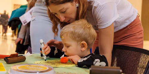 Family Sunday\u2014Mom and Me: A Celebration of Mothers in Art