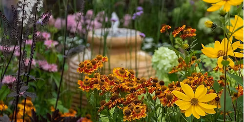 A Masterclass in Planting Schemes & Flower Bed Design