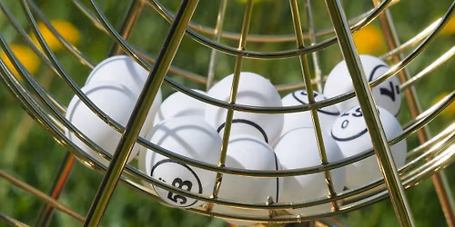 Tuhmatukan ja Bingolutkan queerbingo-show