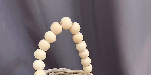 Warsztaty wyplatania koszyk\u00f3w z wikliny dla dzieci z klas I-III