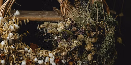 Magical Wreaths - Flowers, Folklore & Spells