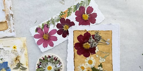 Art With Pressed Flowers by TOTEM Boutique