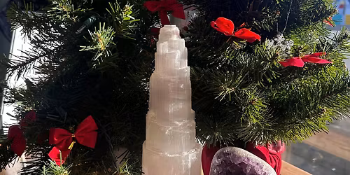 HOLIDAY LIVE SALE ON FACEBOOK