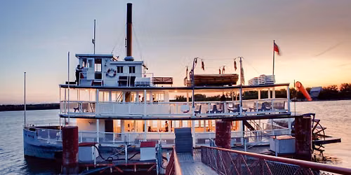 Sunset Sweethearts \u2013 Captain\u2019s Cruise