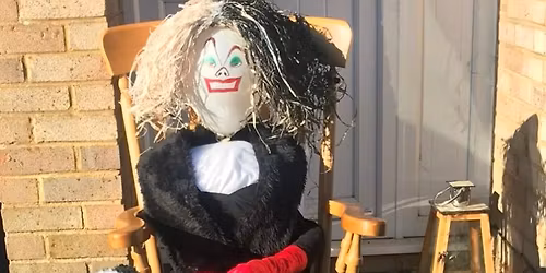 Deanshanger Good Neighbours Scarecrow Trail & Garage Sale
