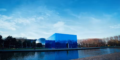 Prodigy12 : Le r\u00eave surr\u00e9aliste de Paris