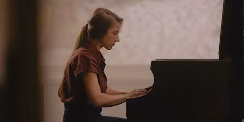 Stop the Clock: Immersive Piano Experience