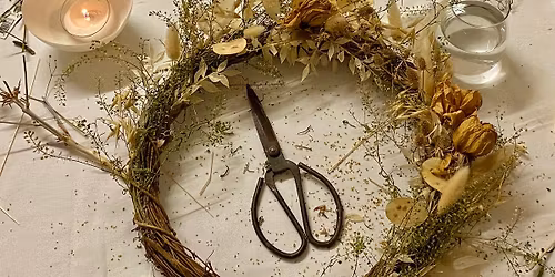 Christmas wreath-making workshop 