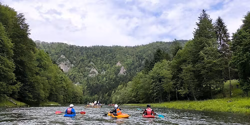 P\u00fcnk\u00f6sdi T\u00e1ra k\u00f6r Lengyel t\u00e1tra Dunajec kajak \u00e9s raftingt\u00fara ..