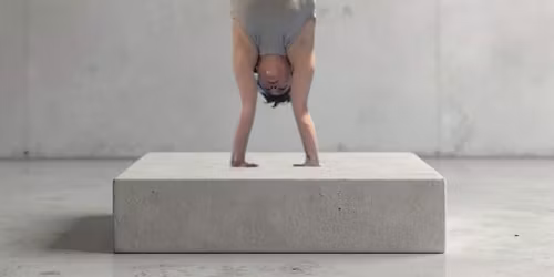 Hand balancing sessions in DYNAMO