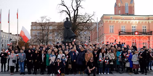 Do\u0142\u0105cz do Wsp\u00f3lnego zdj\u0119cia podczas \u015awi\u0119towania Urodzin Niepodleg\u0142ej!