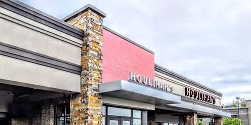 One last sunset at Houlihan\u2019s Leawood