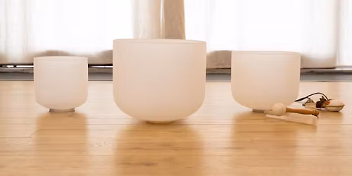Crystal Singing Bowls Workshop for Beginners with Robyn + Justin
