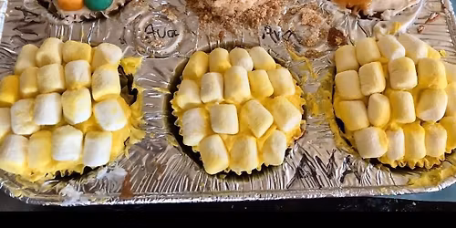 KIDS thanksgiving Dinner Cupcake decorating class