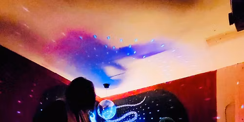 Live In Store: rum 8 + Kroppsk\u00e4nnedom