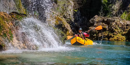 PRVOMAJSKA PACKRAFTING AVANTURA NA KOMARNICI (3 DANA \/ 2 NO\u0106I)