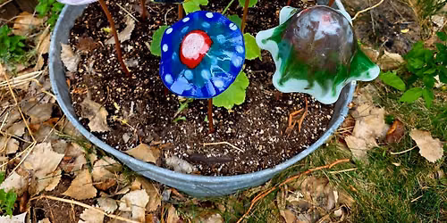 Fused Glass Mushroom Stakes Class