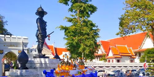 \u0e0a\u0e21\u0e27\u0e31\u0e14\u0e27\u0e31\u0e07\u0e01\u0e23\u0e38\u0e07\u0e18\u0e19\u0e1a\u0e38\u0e23\u0e35 (\u0e1e\u0e23\u0e30\u0e23\u0e32\u0e0a\u0e27\u0e31\u0e07\u0e40\u0e14\u0e34\u0e21 \u0e27\u0e31\u0e14\u0e2b\u0e07\u0e2a\u0e4c\u0e2f \u0e27\u0e31\u0e14\u0e42\u0e21\u0e25\u0e35\u0e42\u0e25\u0e01\u0e22\u0e32\u0e23\u0e32\u0e21\u0e2f)