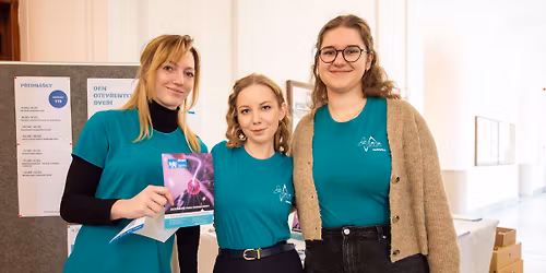 Den otev\u0159en\u00fdch dve\u0159\u00ed na Jaderce