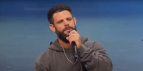 Parking Elevation Worship with Pastor Steven Furtick