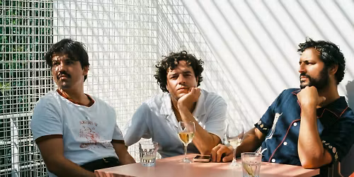 Capitão Fausto in Greater London