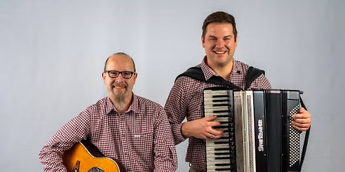 Sommerkonzert- Die Osserwinkler in der Schmugglerh\u00fctte