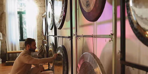 10 Gongs & Voice Sound Journey: Deep Relaxation & Reflection