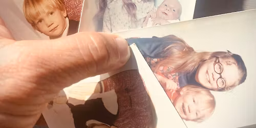 Sis & Bro Holiday Show - Angie and Billy at 318 Cafe on 12\/12\/25 from 8-10pm