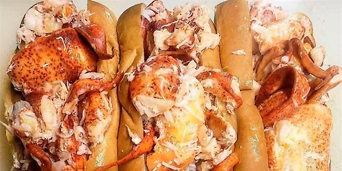 Tour Sarah Drive Duet Homes + Lobster Dogs Food Truck