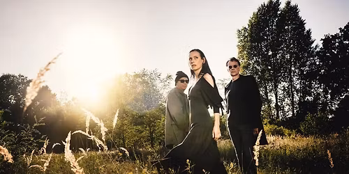 -AUSVERKAUFT- Bell Book & Candle \u2013 Tour Exclusive