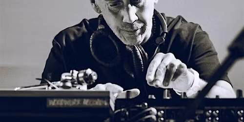 Lee Woodvine at Abingdon Street Market