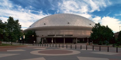 Hall of Fame Boston: UConn vs Michigan