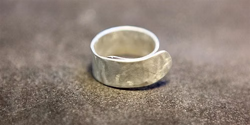 Einf\u00fchrung ins Goldschmieden - Ringe in H\u00fclle und F\u00fclle