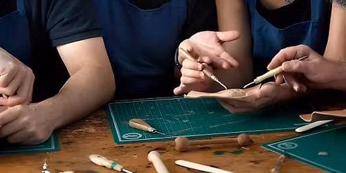 Leathercraft Workshop in the Rastro of Madrid