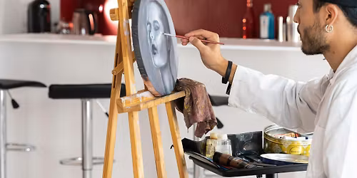 Portraits & Drinks \u2014 Creative Workshop at La Red