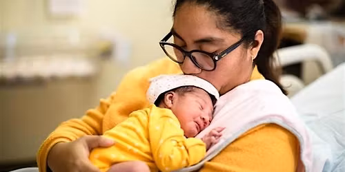 Parto y cuidado del beb\u00e9 en espa\u00f1ol: clase 2