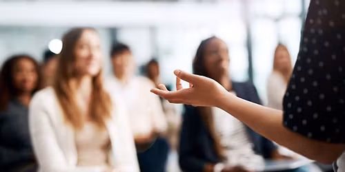 P\u00e4r Lagerkvist och Elin W\u00e4gner i dialog om arvet fr\u00e5n antiken och kampen f\u00f6r demokratin