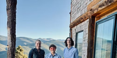 Montana Sand: The Velvet Elk Lounge 