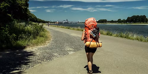 Das Nippes-Magazin pr\u00e4sentiert: \u201eIch m\u00f6ch zo Foo\u00df nah K\u00f6lle jonn\u201c (D 2023)