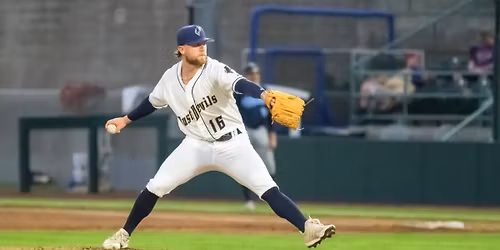 Tri-City Dust Devils vs. Vancouver Canadians