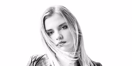 Izzi Hughes LIVE at Oklawaha!