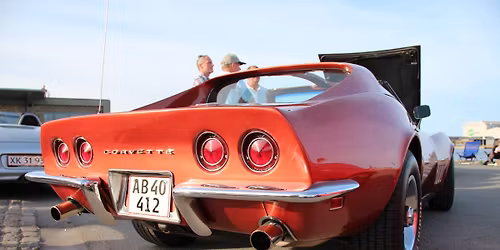 Klassiske biler p\u00e5 Toldboden i K\u00f8benhavn