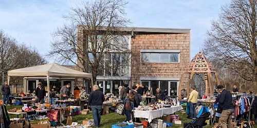 Loppemarked I Bydelshuset