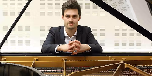Adam Davies, Piano