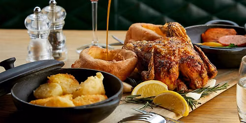 Bottomless Sunday Roast at Smith\u2019s Bar & Grill