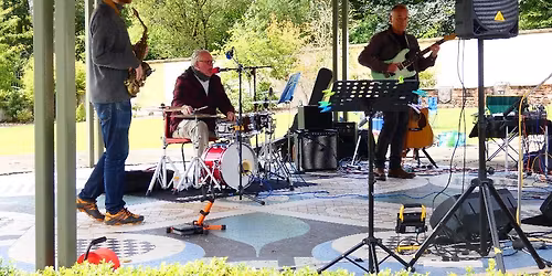 Ok Amigos Taking it Live