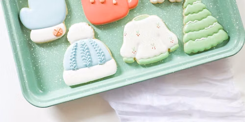 Let\u2019s stay warm making sugar angels at  Snow & Sugar Intermediate Class!